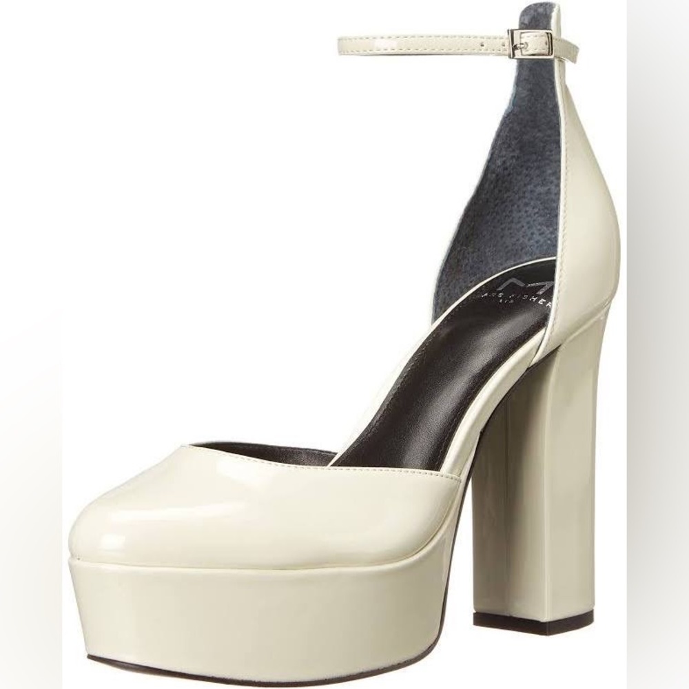 Marc Fisher Platform Pumps